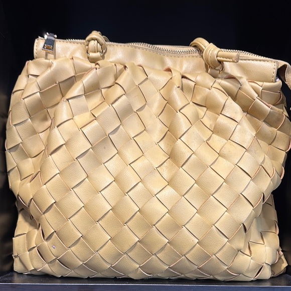 Urban Expressions Handbags - Tan Woven Vegan Leather Shoulder Bag with Intricate Design